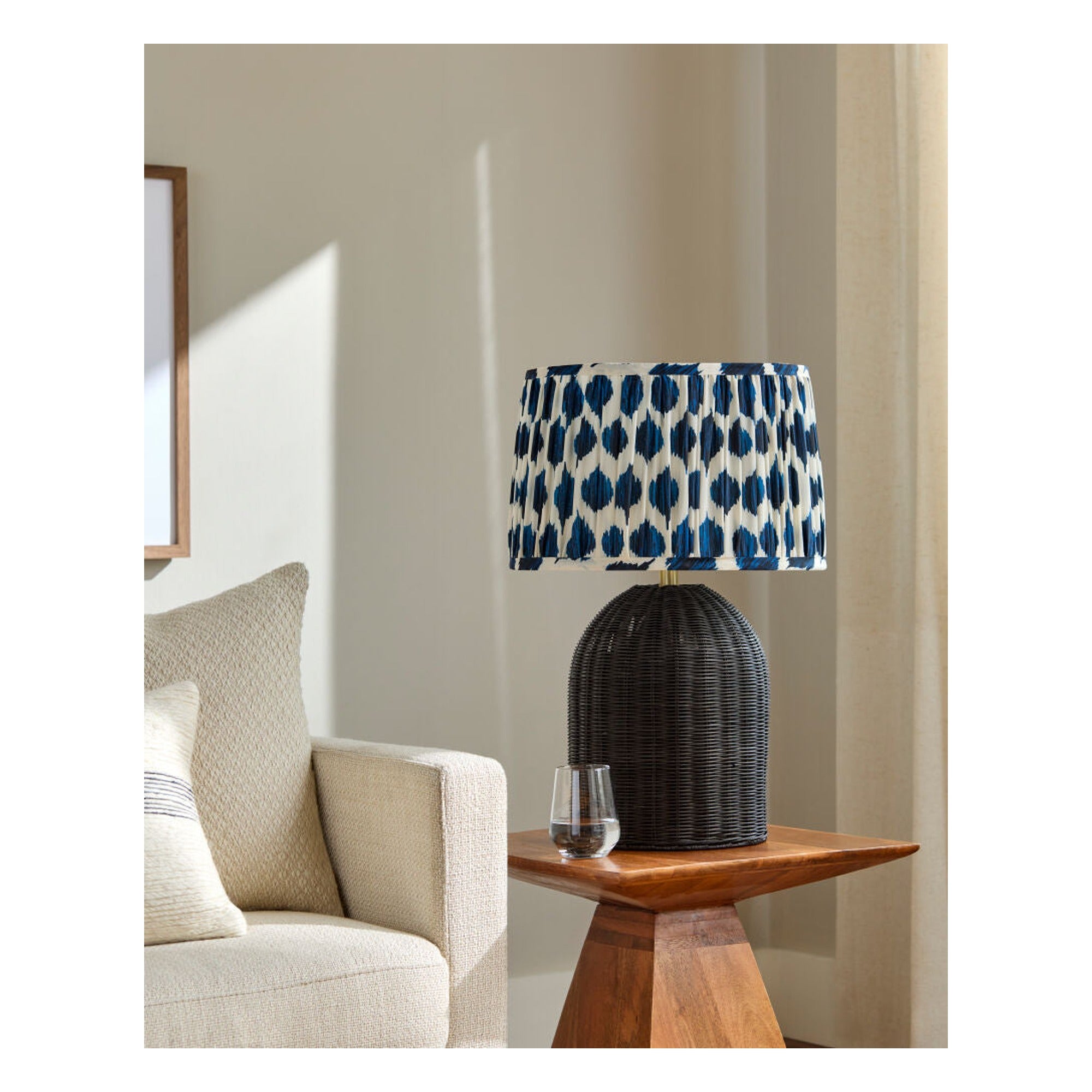 Kenza Accent Table Lamp KNZA-003 - styleshot