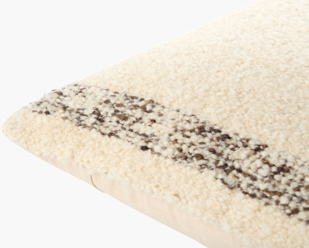 Kavre Accent Pillow KVRE-001 - corner