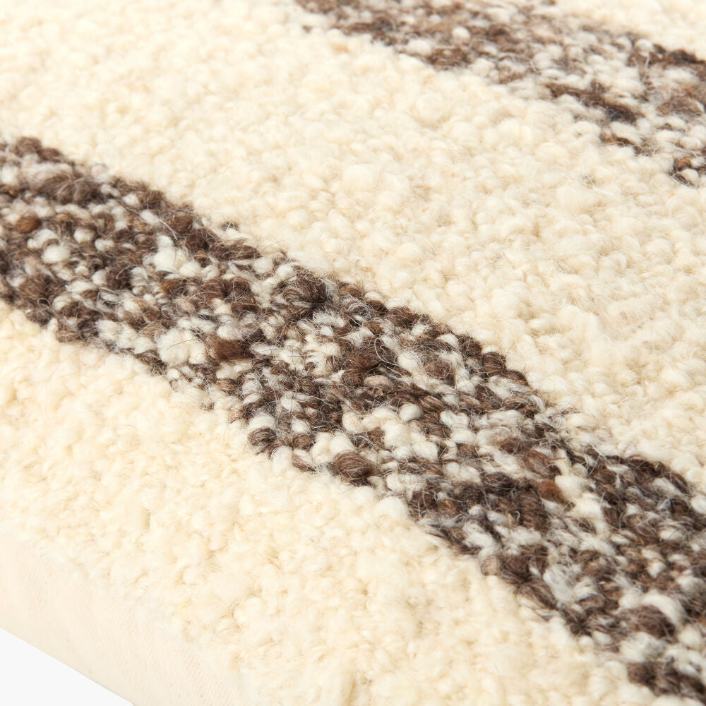Kavre Accent Pillow KVRE-002 - texture