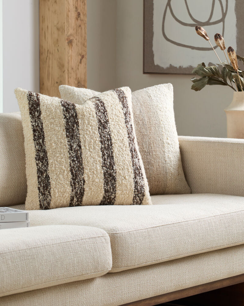 Kavre Accent Pillow KVRE-002 - styleshot