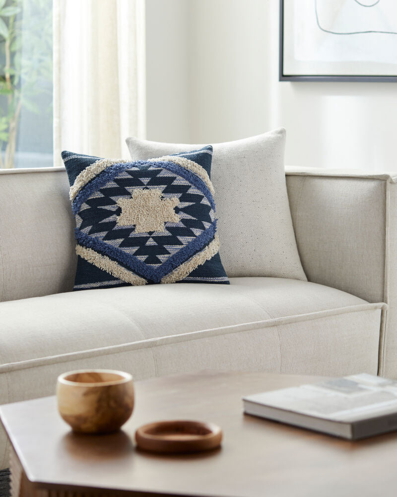 Lachlan Accent Pillow LCH-002 - styleshot