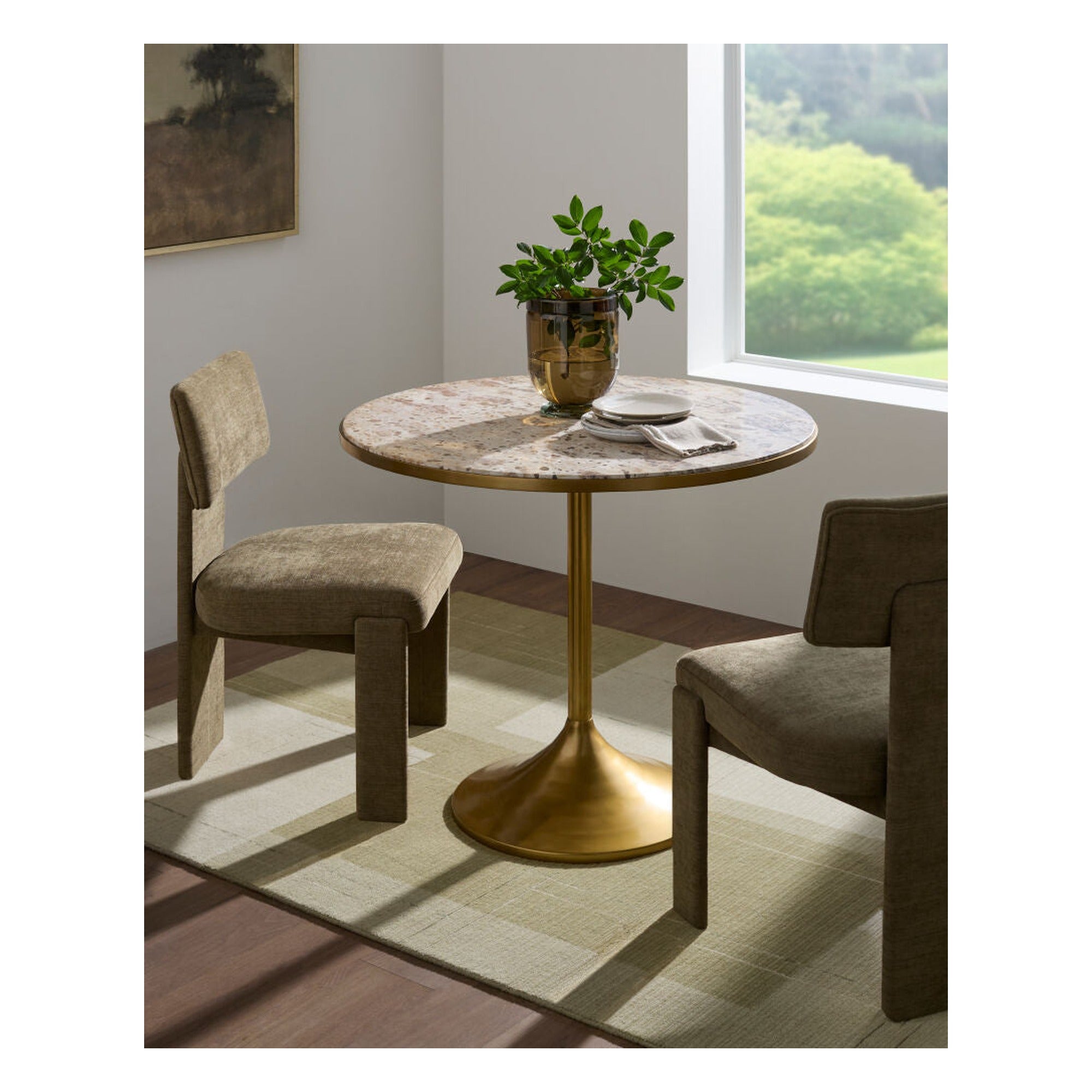 Liupold Dining Table - styleshot