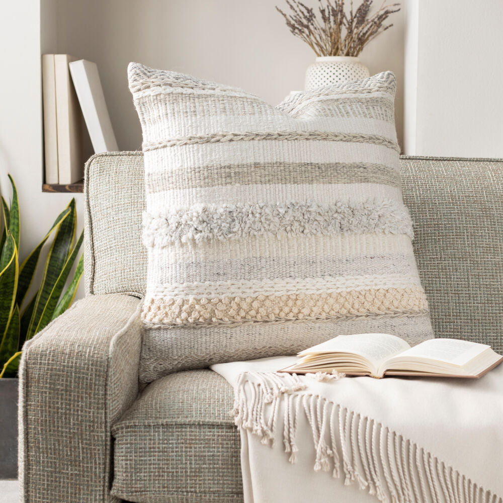Lorens Accent Pillow LNS-004 - styleshot