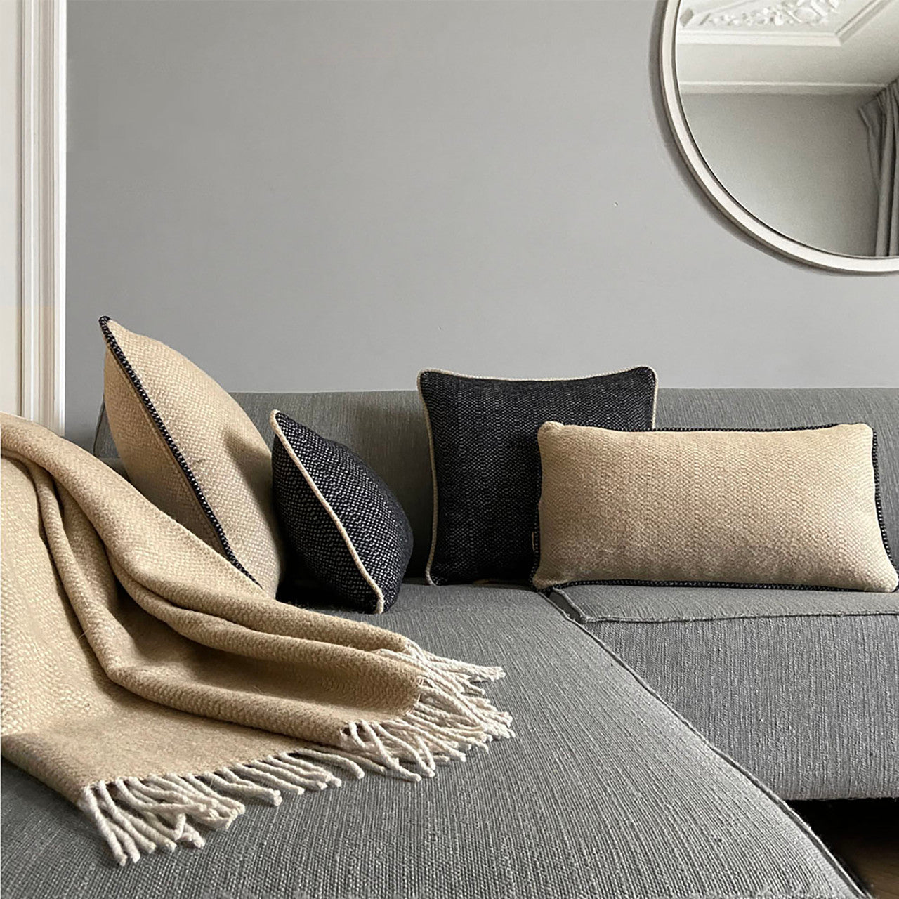 Leora Pillow 24"