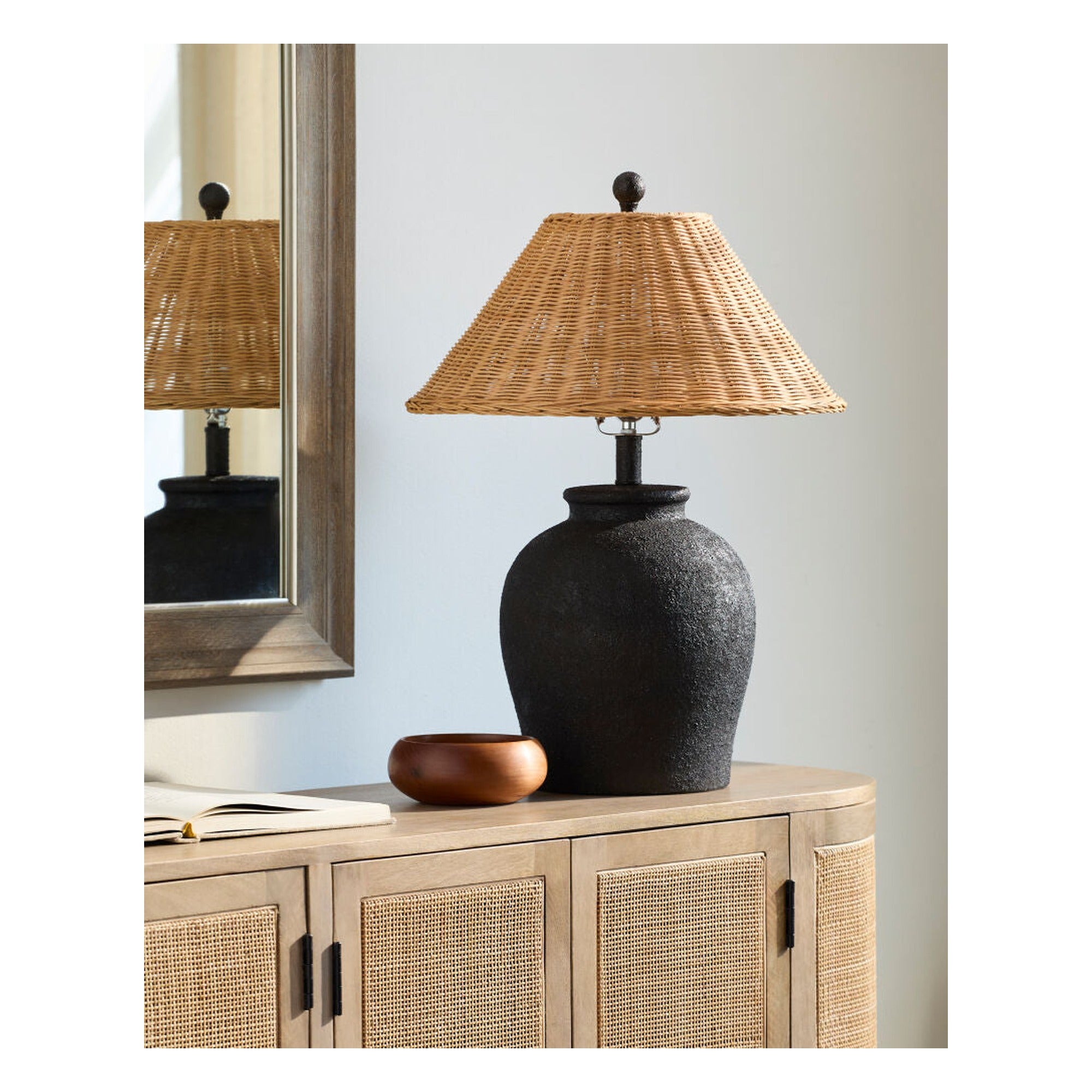 Mabon Accent Table Lamp MBN-002 - styleshot