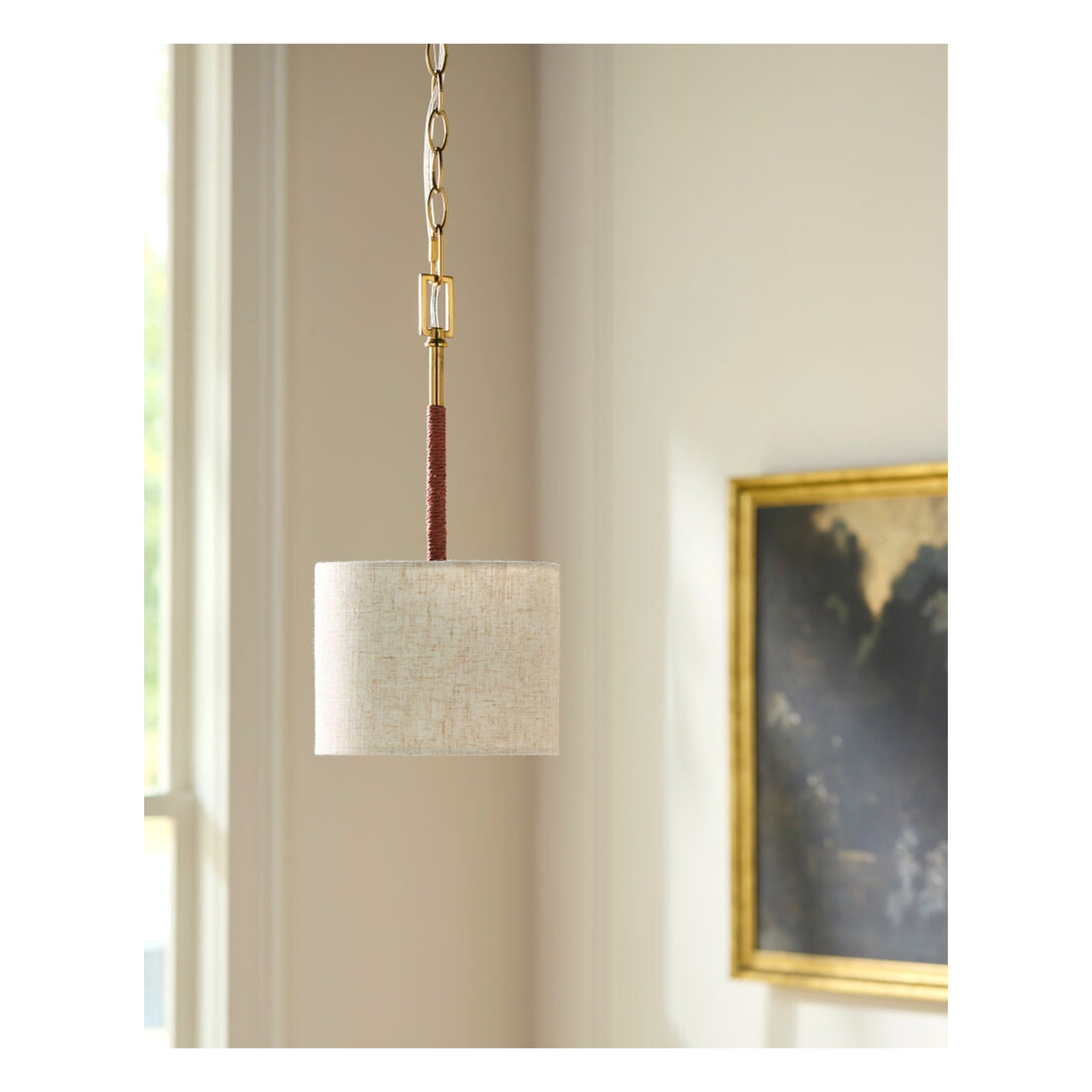 Majen Pendant - styleshot