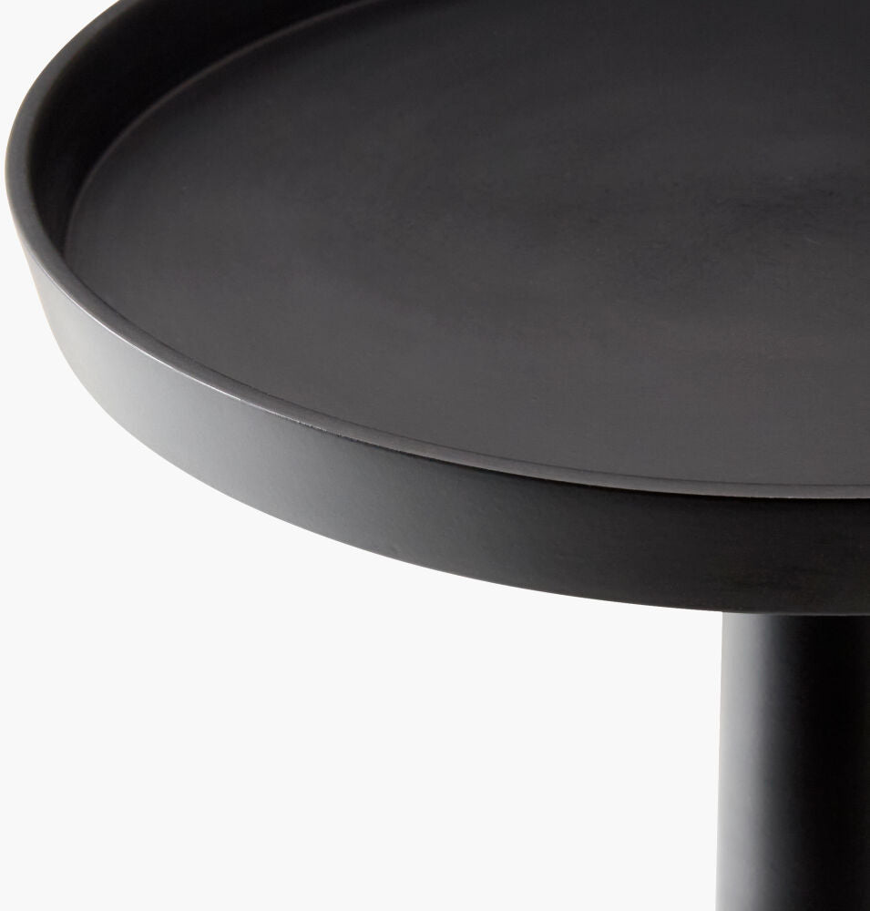 Molino End Table MLNO-001 - corner