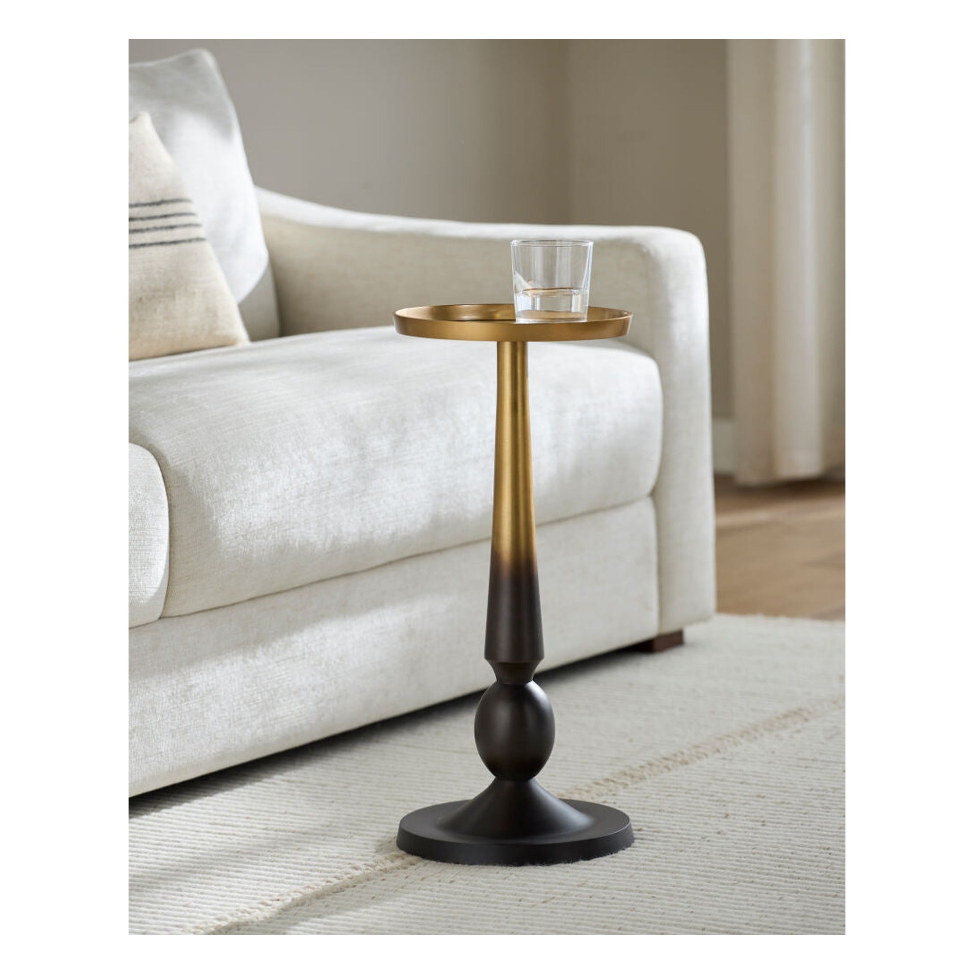 Molino End Table MLNO-002 - styleshot