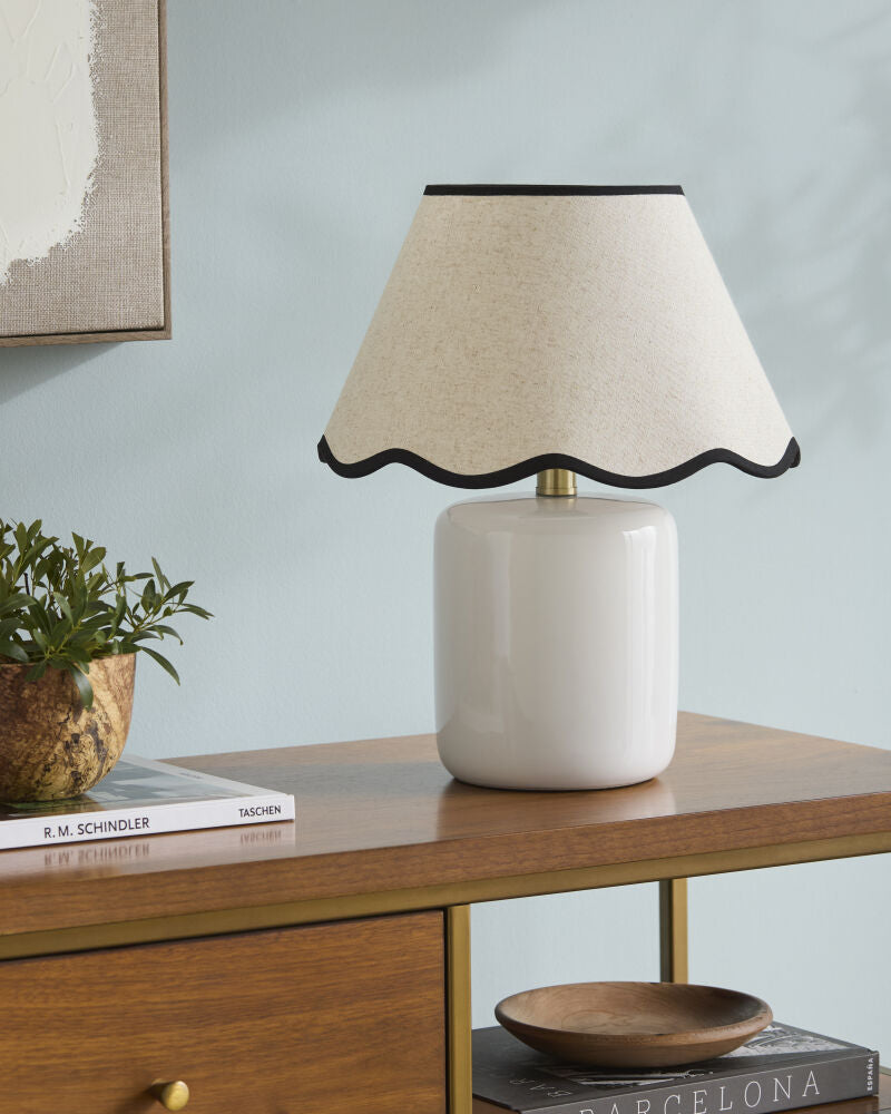 Marivela Accent Table Lamp MVLA-019 - styleshot