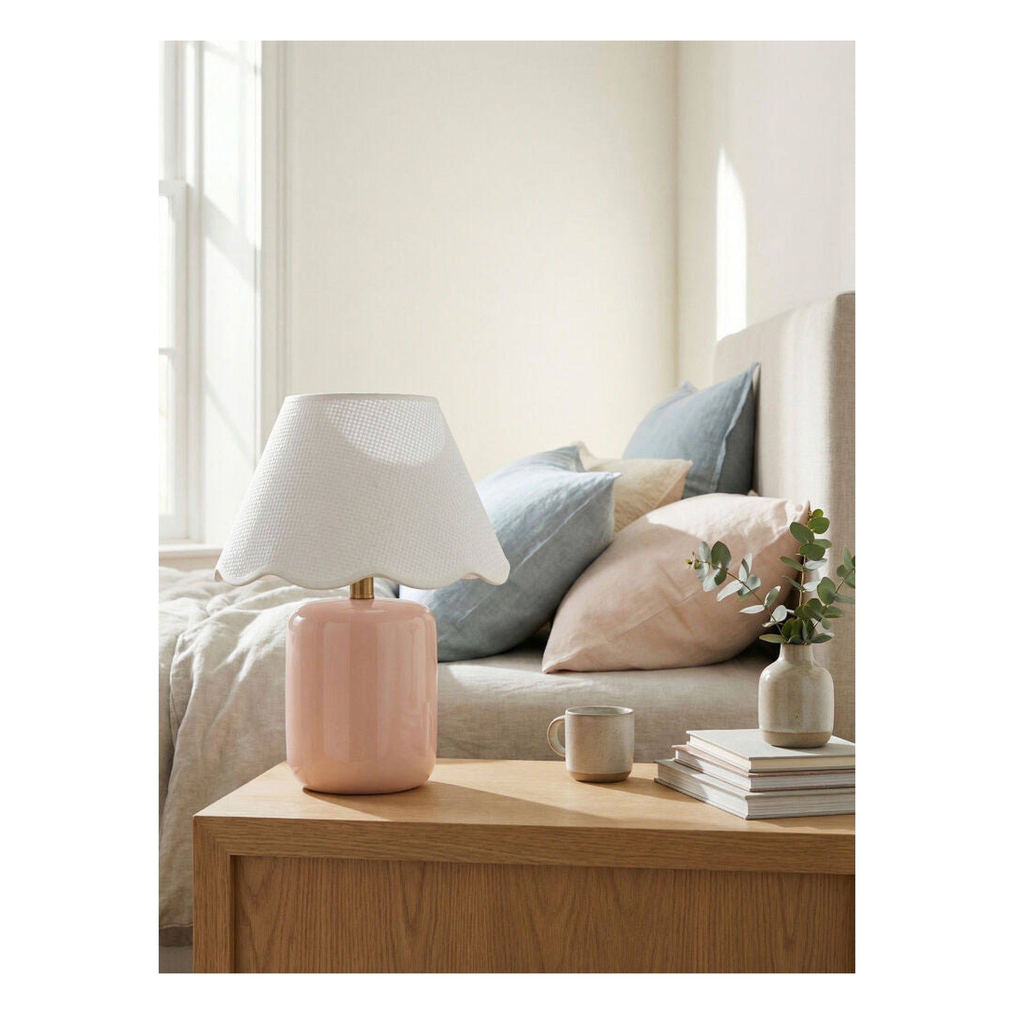 Marivela Accent Table Lamp MVLA-026 - styleshot