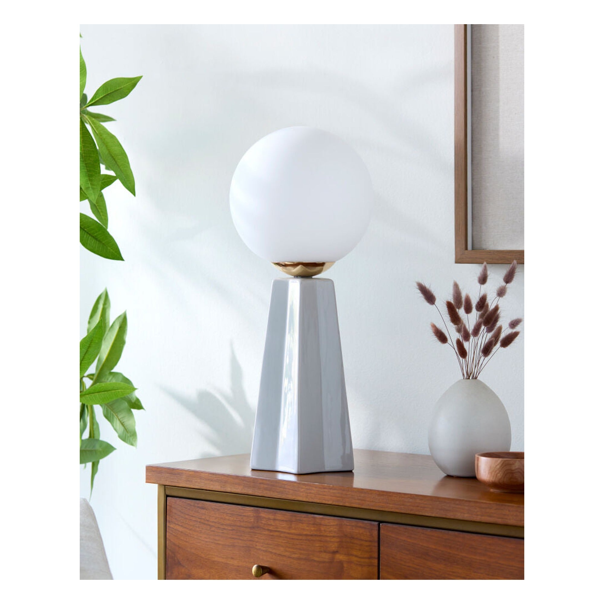 Stellan Accent Table Lamp NLL-011 - styleshot