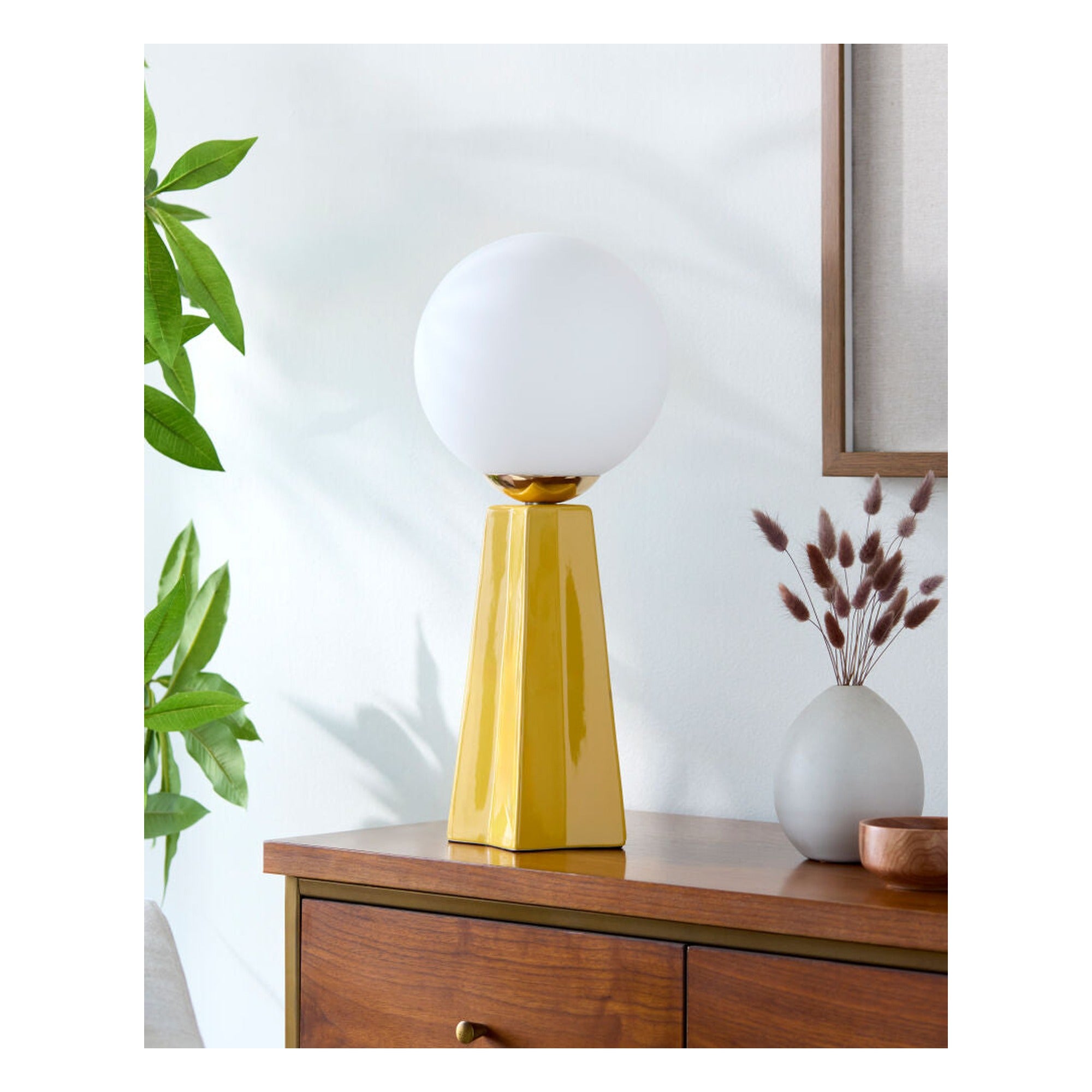 Stellan Accent Table Lamp NLL-019 - styleshot