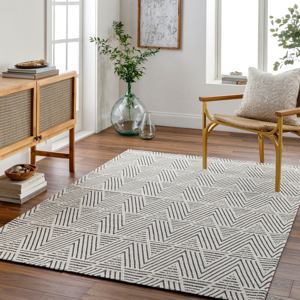 Nevada Black/Off-White Handmade Rug - roomscene