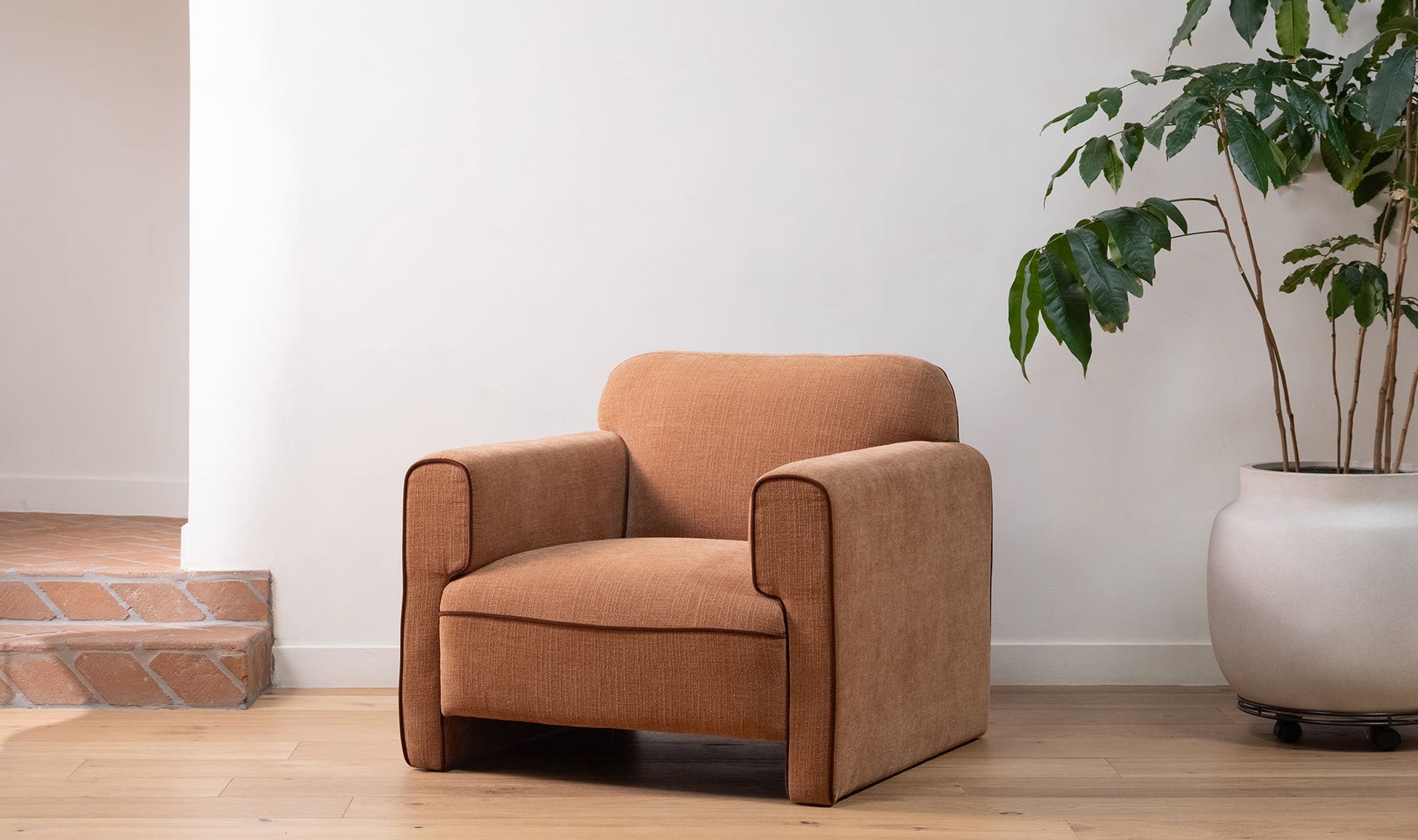 Leo Chair Light Brown by Moe's Home Collection - view 6