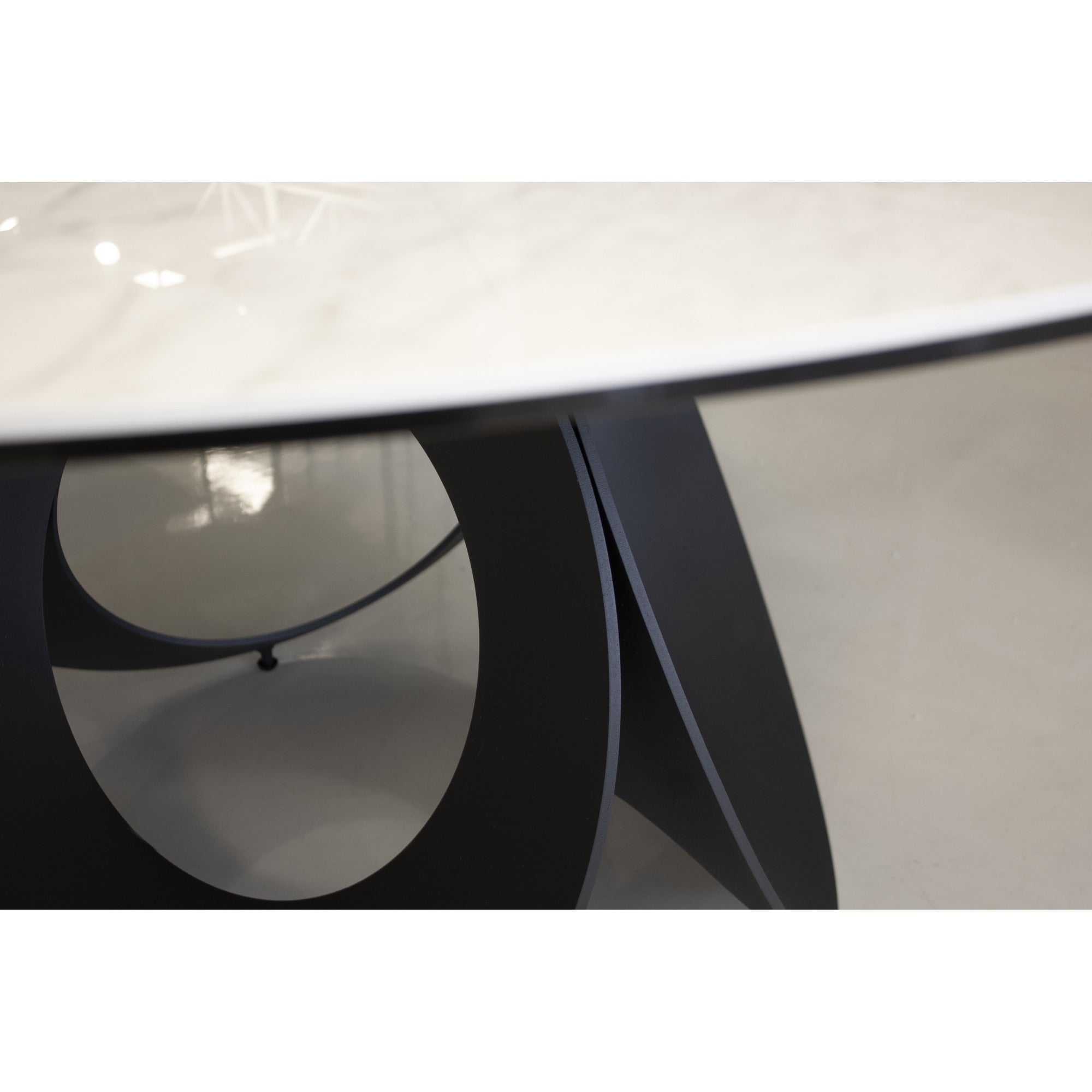 Optic Dining Table Round by Mobital - image 3