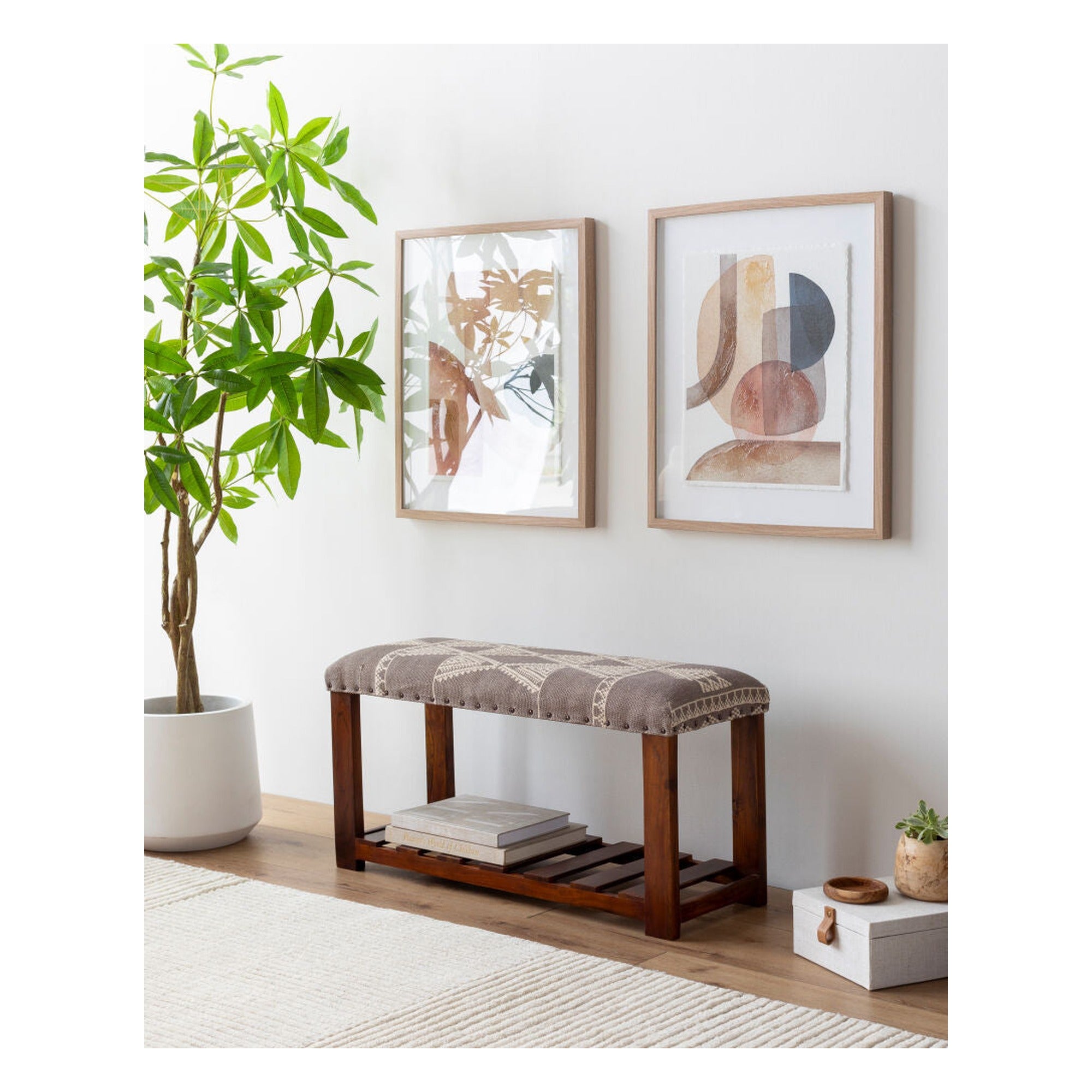 Asmara Bench - styleshot