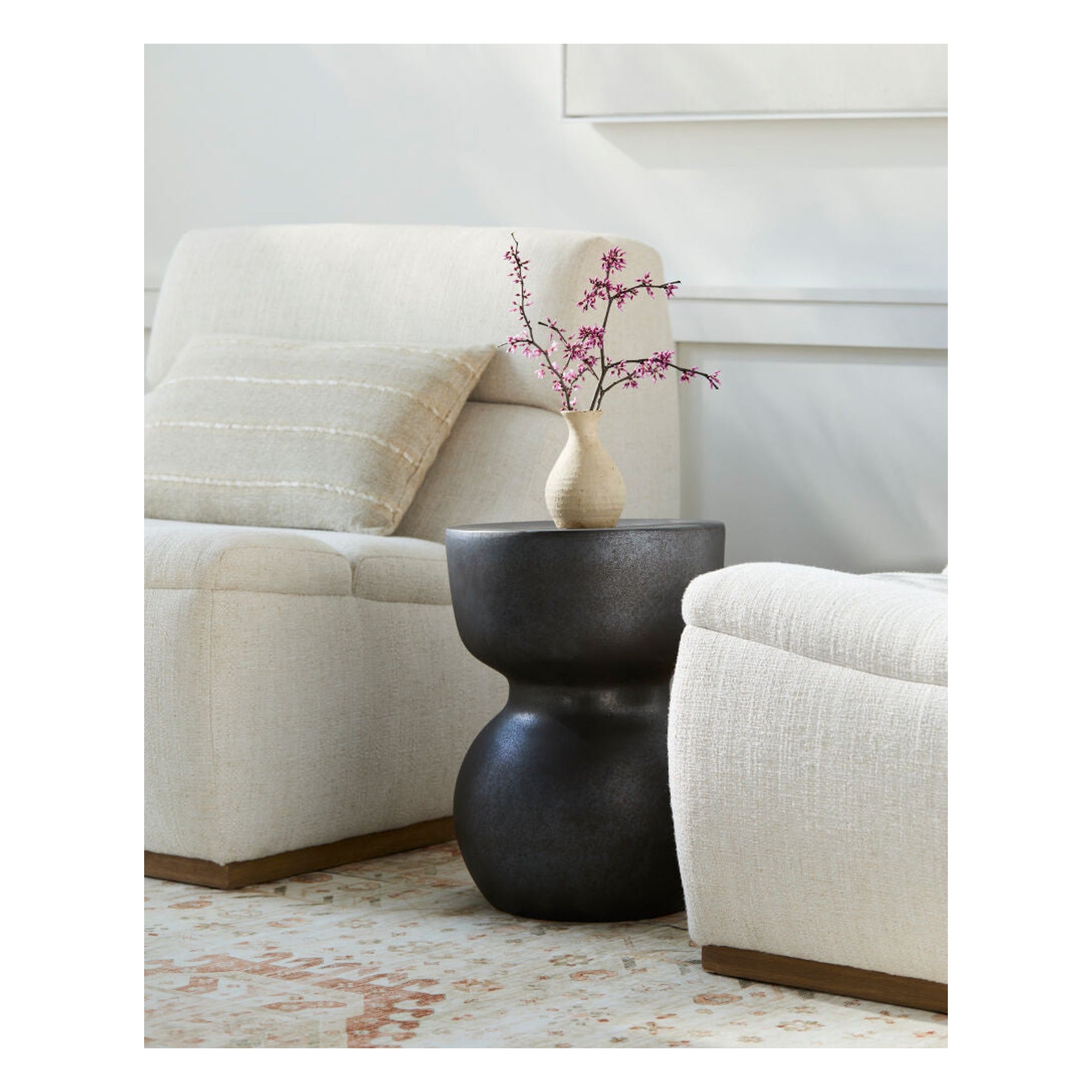 Arita Garden Stool RIT-002 - styleshot