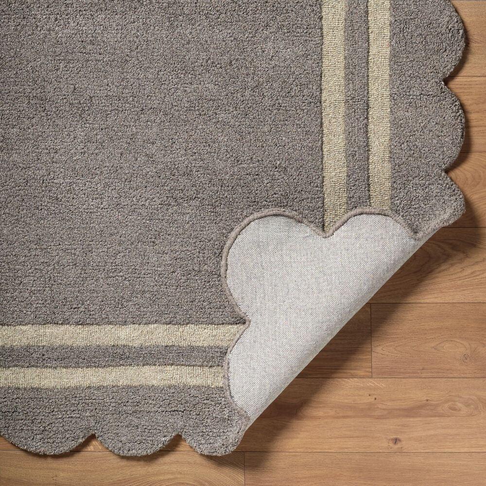 Scalloped Handmade Rug SCP-2304 - fold