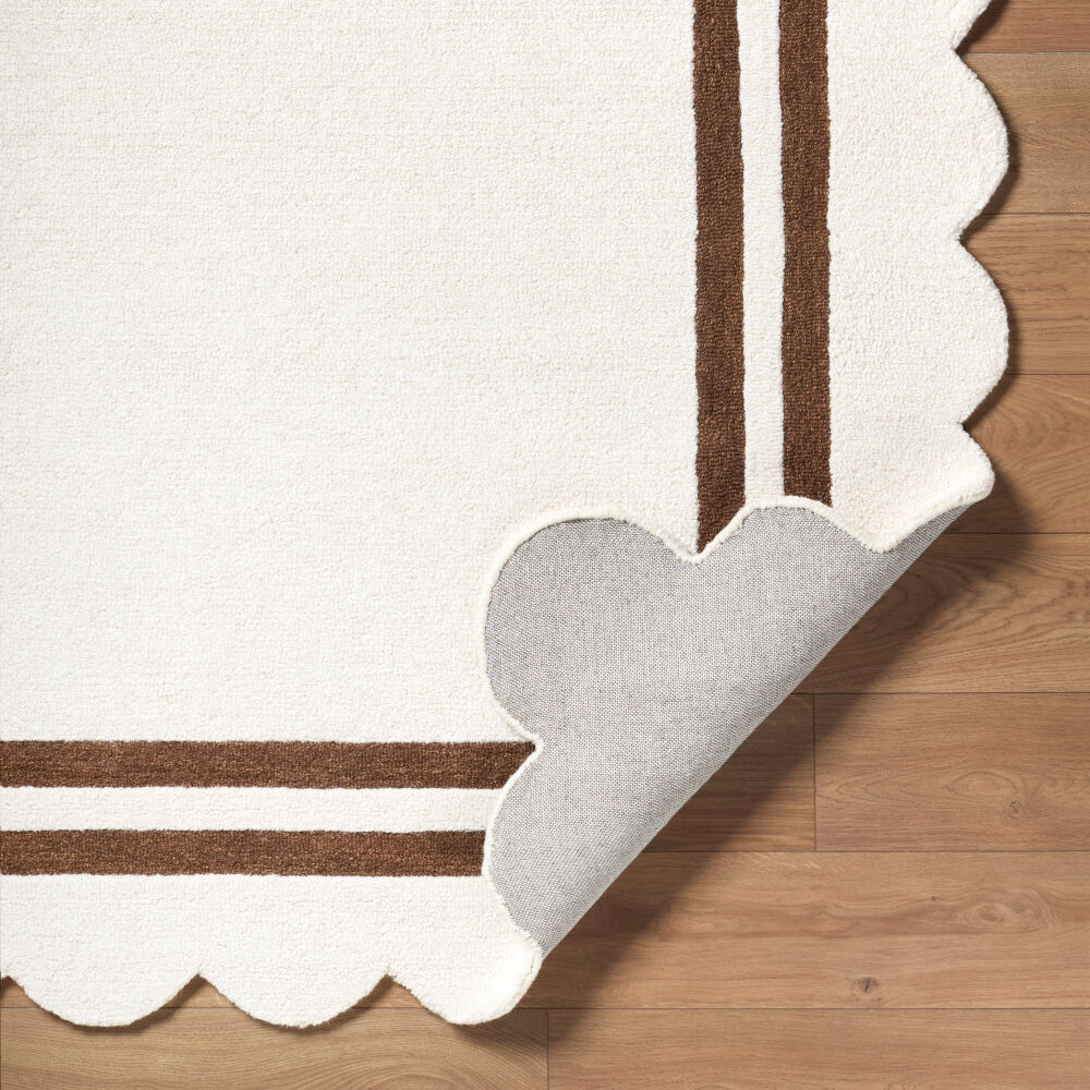 Scalloped Handmade Rug SCP-2305 - fold