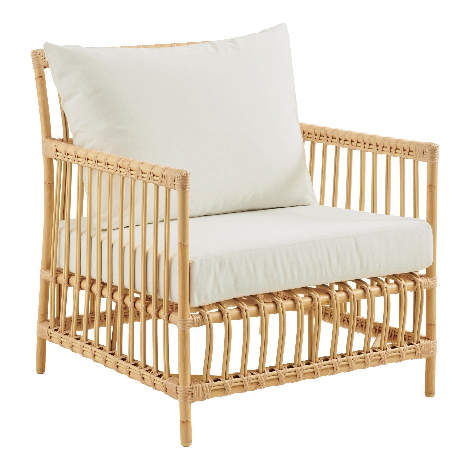 Caroline Lounge Chair Exterior by Sika Design