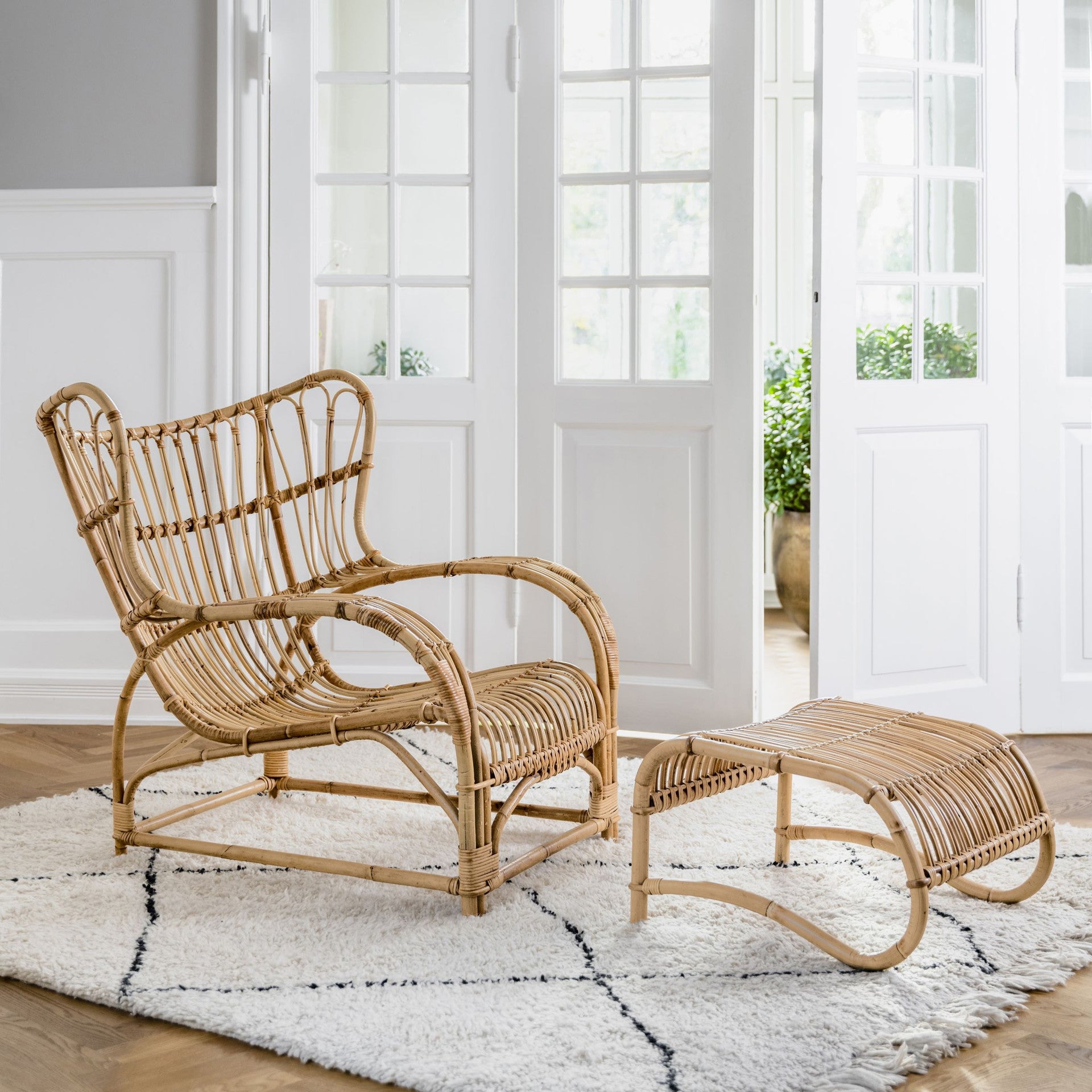 Viggo Boesen Teddy Lounge Chair by Sika Design - view 2
