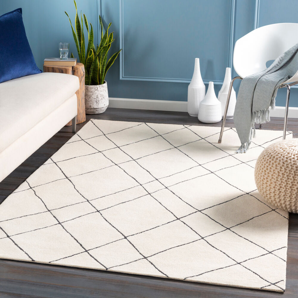 Sinop Black/Cream Handmade Rug - roomscene