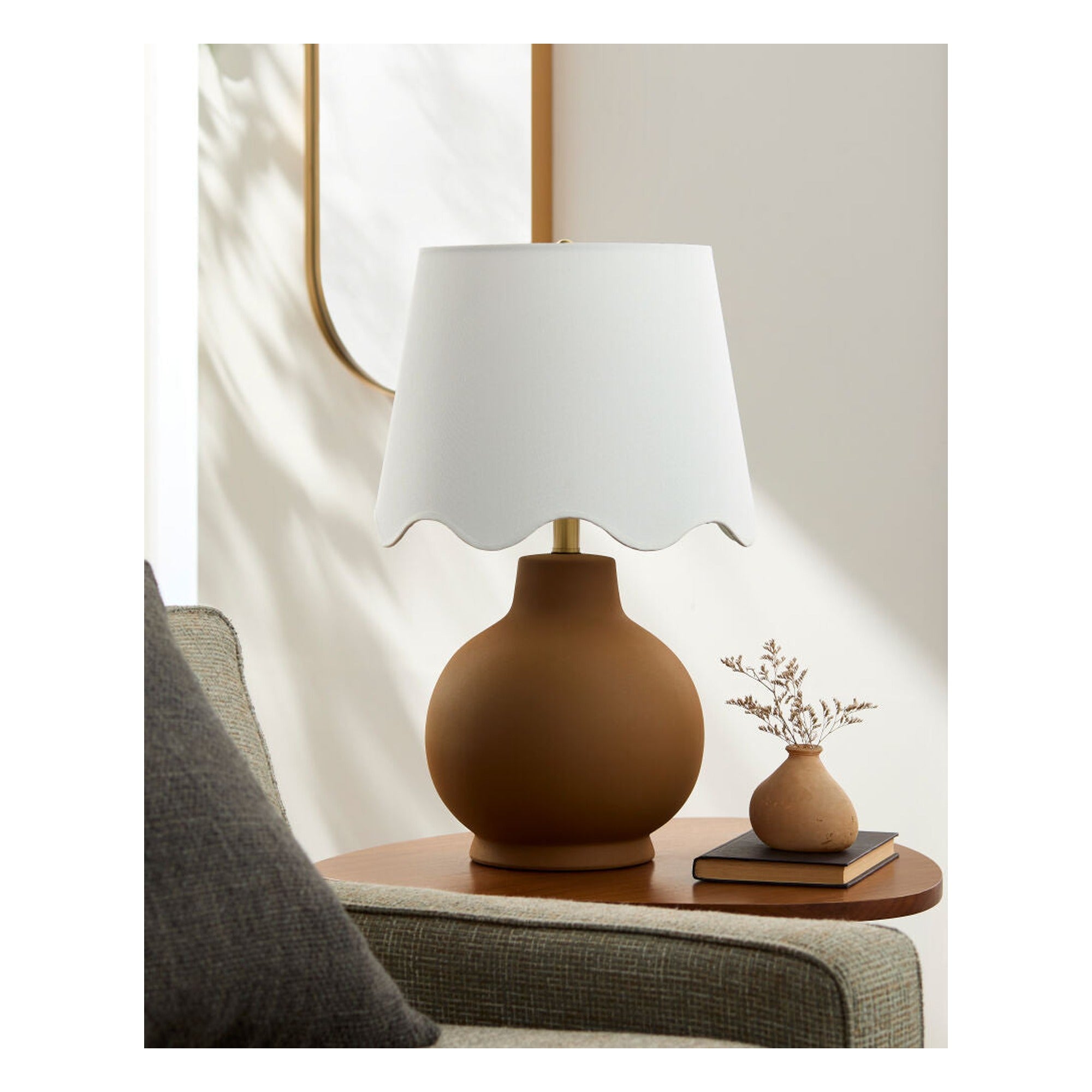 Stella Diminuta Accent Table Lamp STD-089 - styleshot