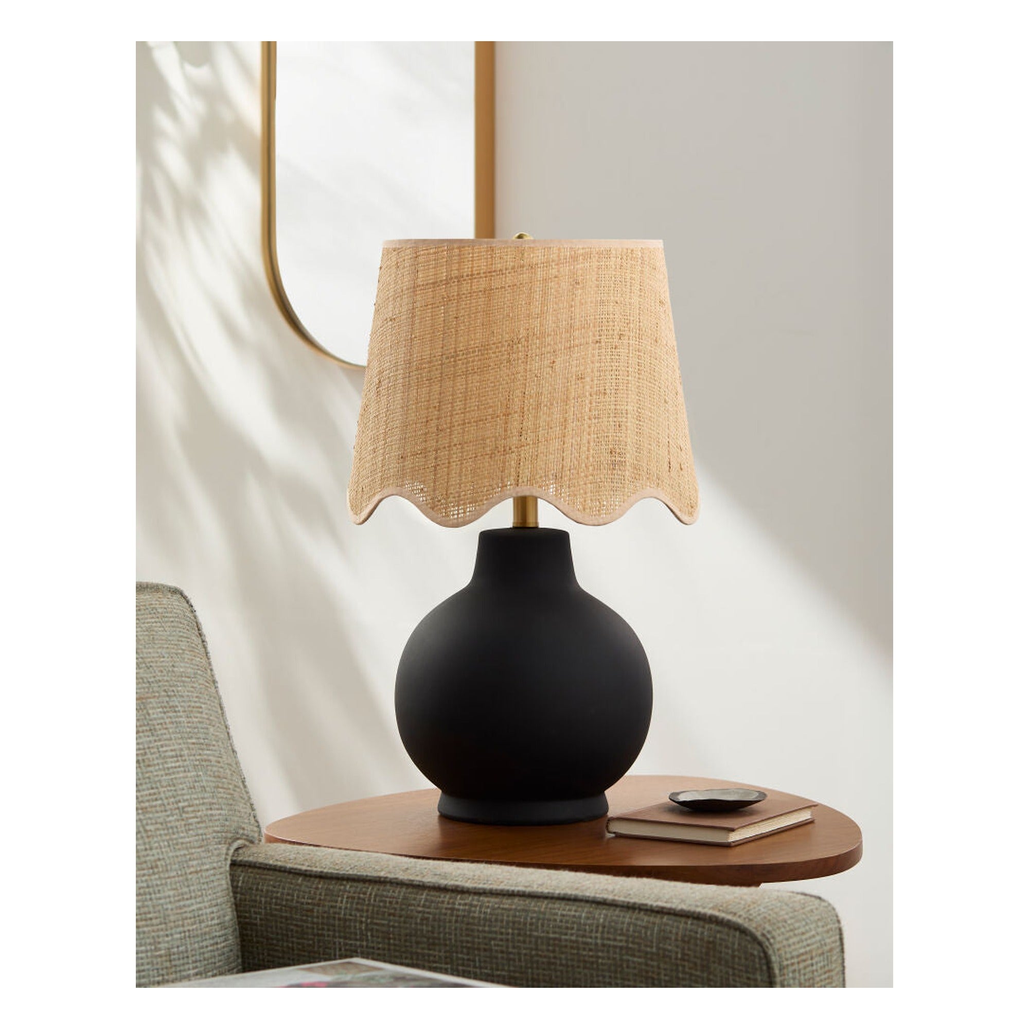 Stella Diminuta Accent Table Lamp STD-092 - styleshot