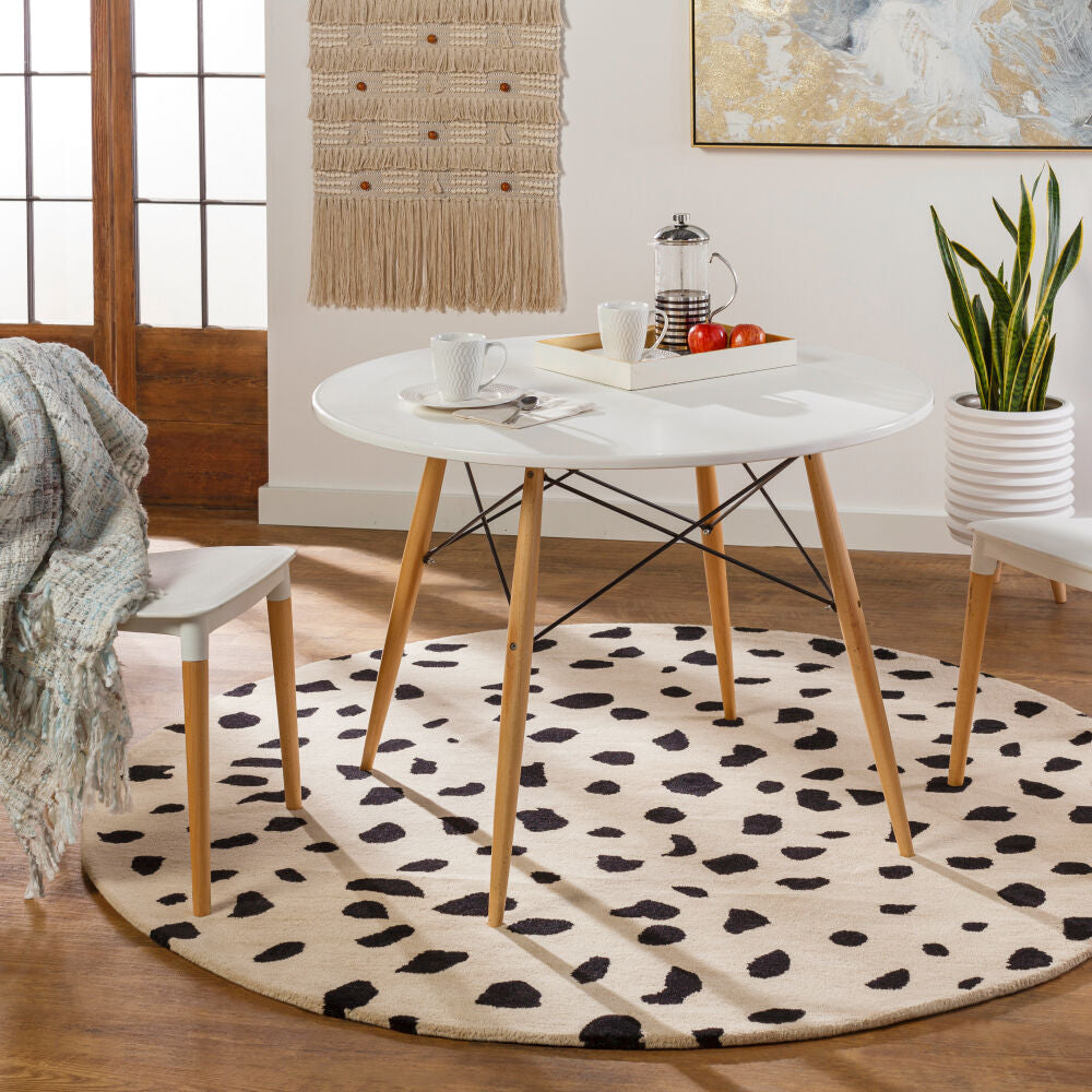 Stella Beige/Black Handmade Rug - roomscene