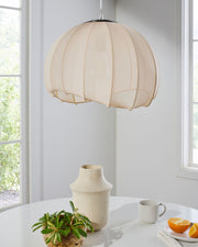 Satori Pendant STR-004 - styleshot