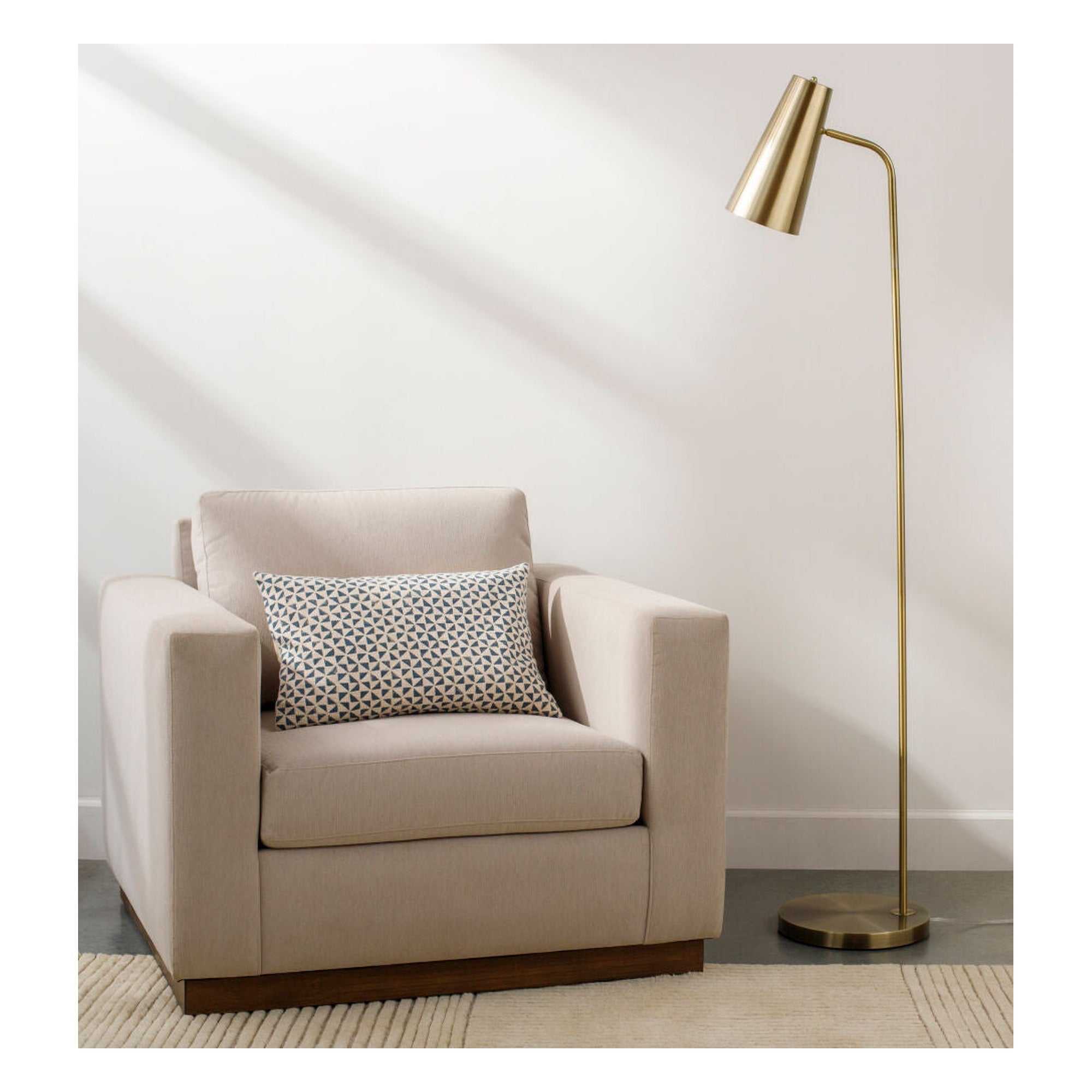 Tanner Task Floor Lamp TNR-003 - styleshot