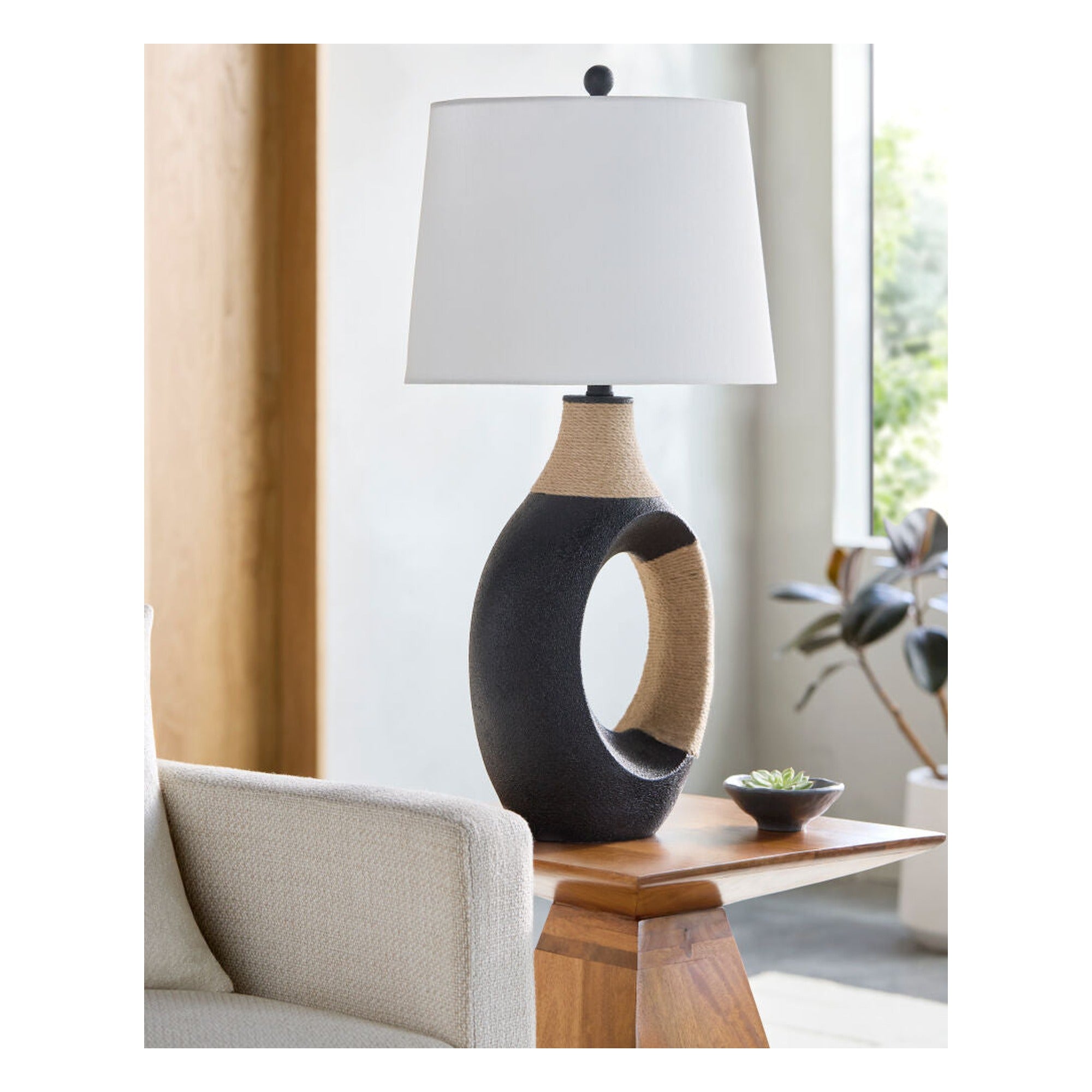 Taiyan Accent Table Lamp TYN-002 - styleshot