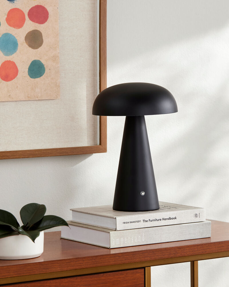 Umbra Accent Table Lamp UMR-007 - styleshot