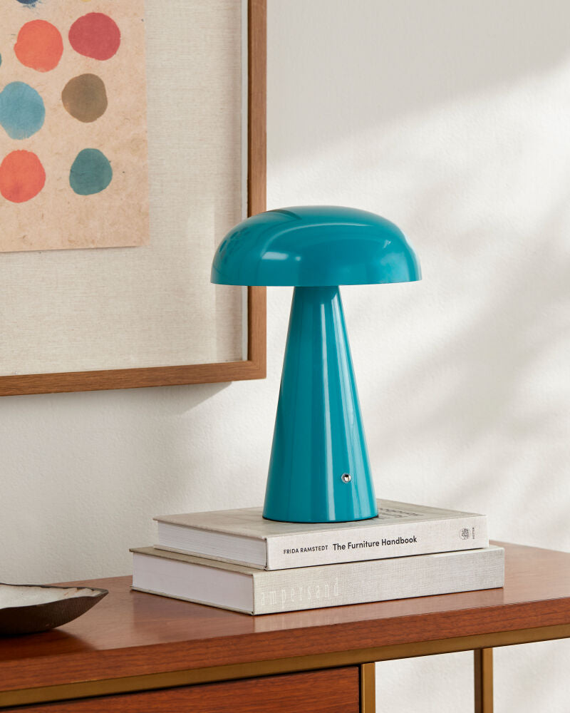 Umbra Accent Table Lamp UMR-011 - styleshot
