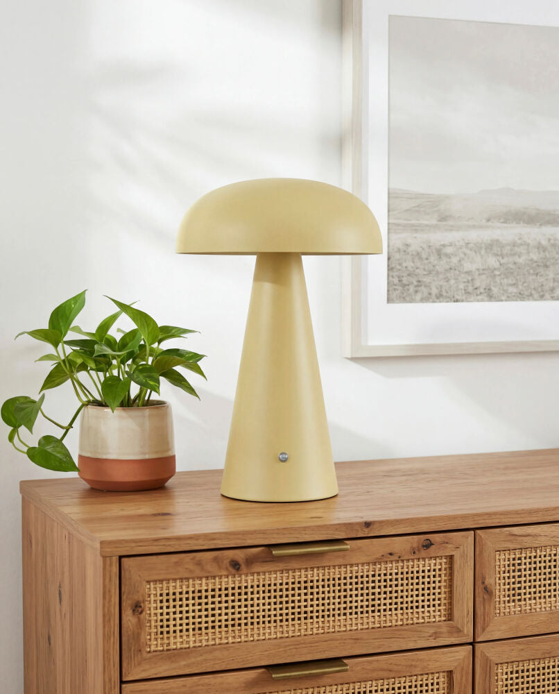 Umbra Accent Table Lamp UMR-014 - styleshot