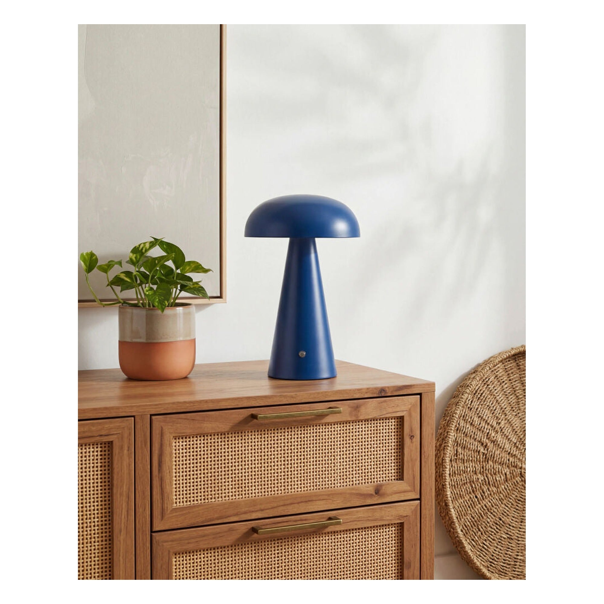 Umbra Accent Table Lamp UMR-016 - styleshot