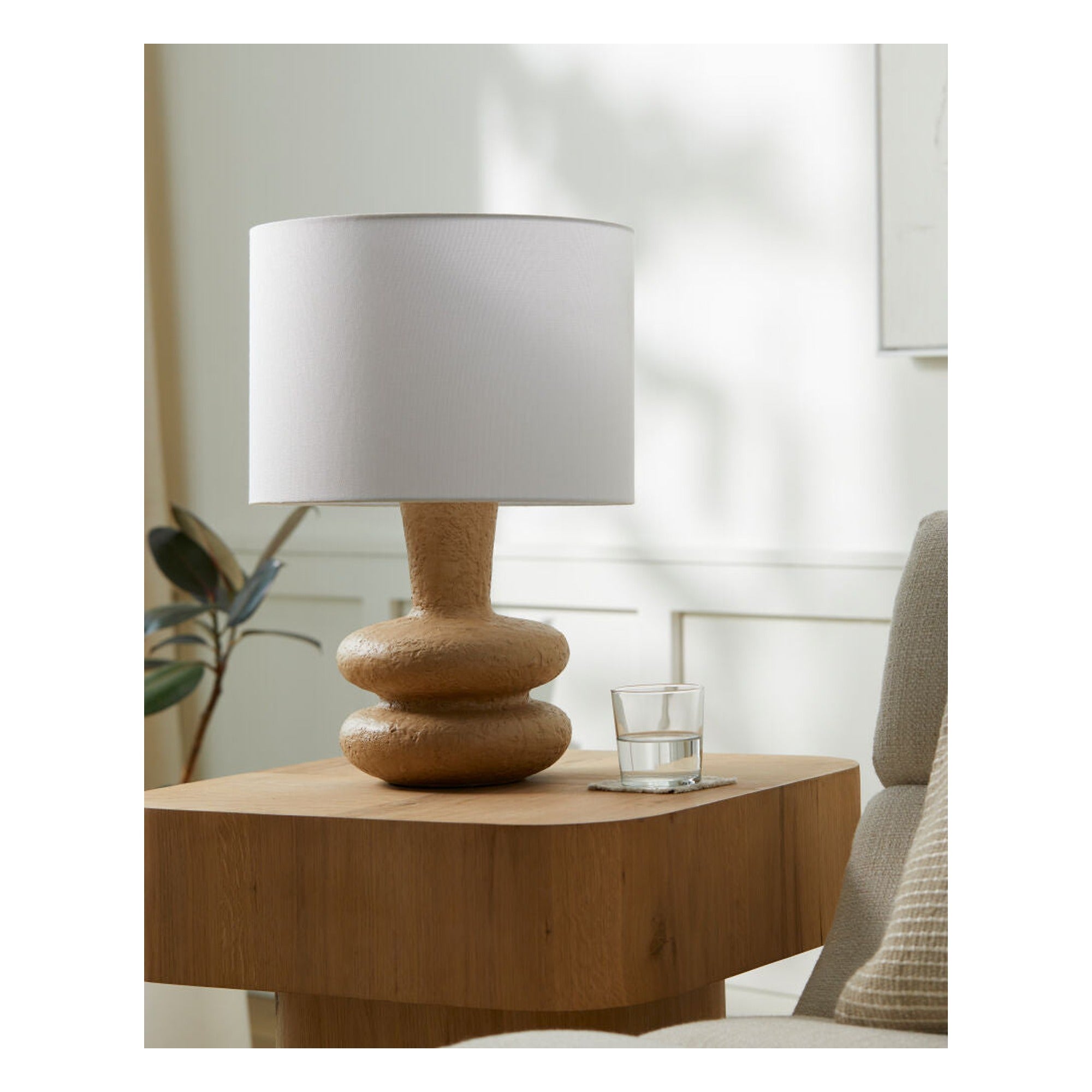 Vanda Accent Table Lamp - styleshot