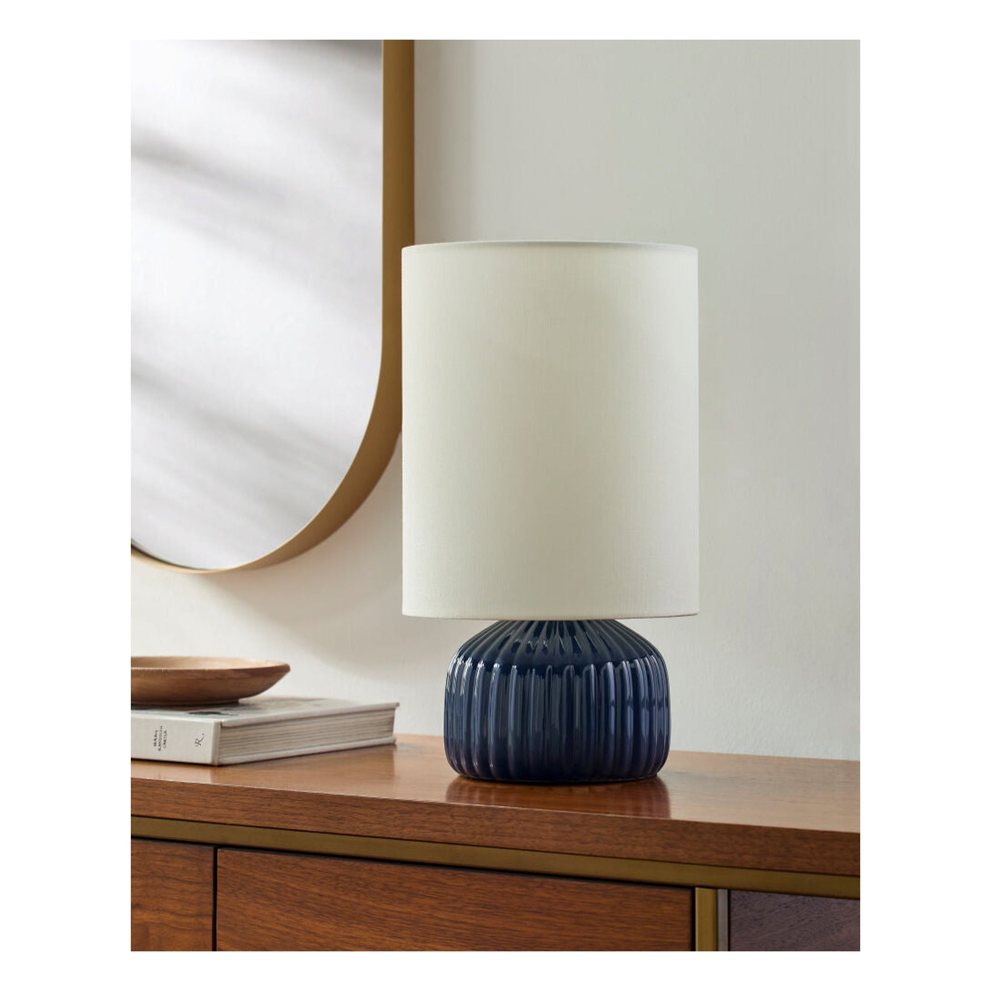 Vadso Accent Table Lamp VDS-008 - styleshot