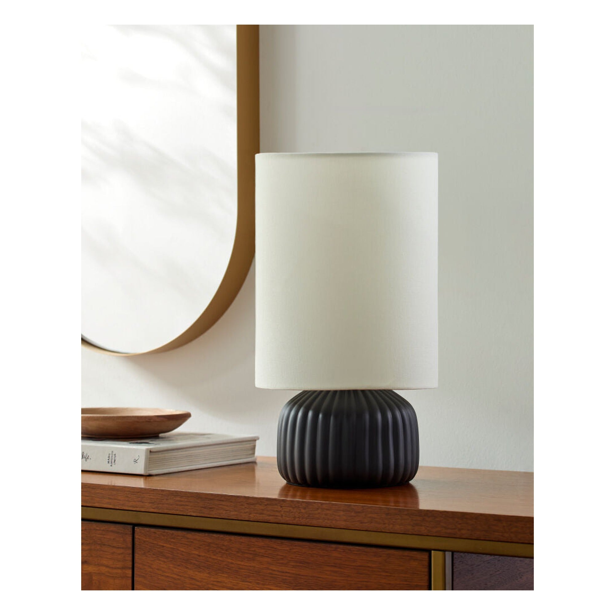 Vadso Accent Table Lamp VDS-009 - styleshot