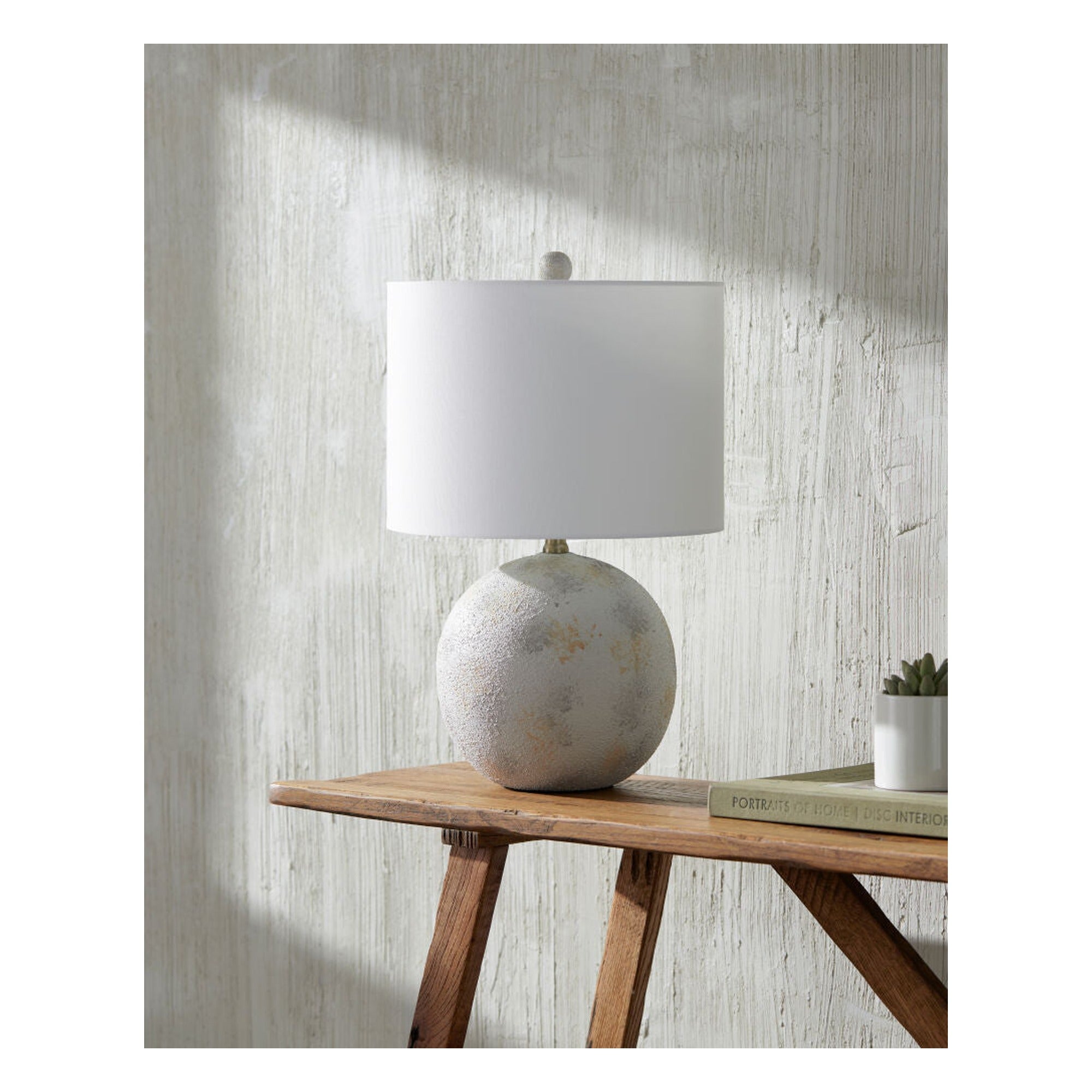 Vogel Accent Table Lamp VGL-020 - styleshot