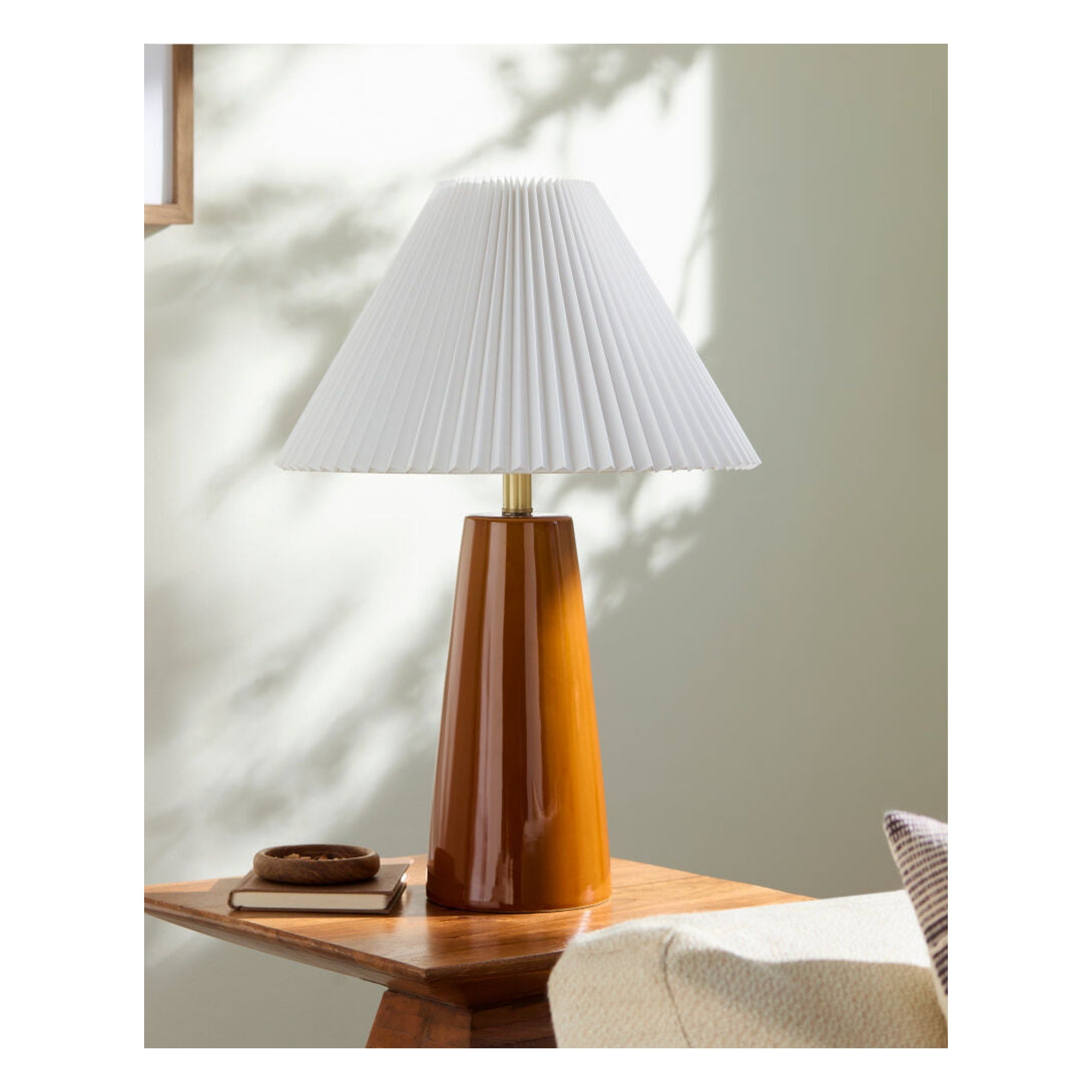 Vikundu Accent Table Lamp VKD-009 - styleshot