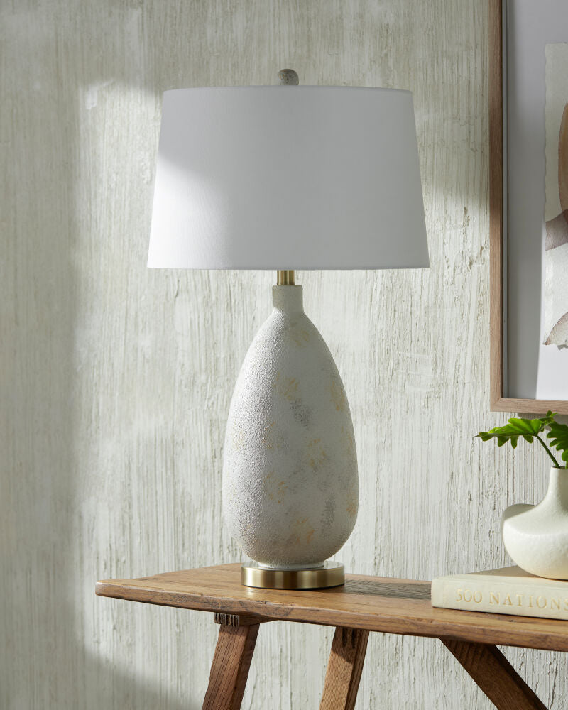 Vesso Accent Table Lamp VSSO-005 - styleshot