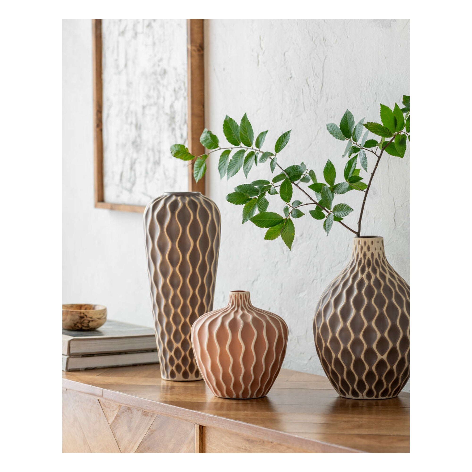Waves Vase WVS-001 - styleshot