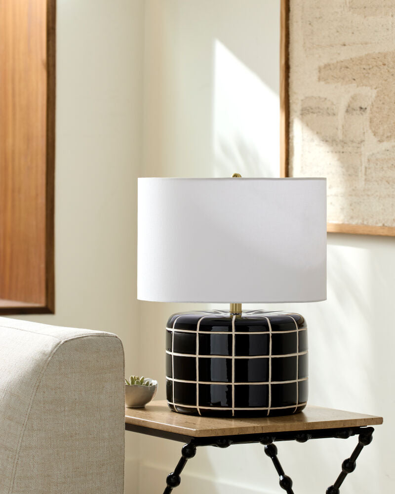 Yake Accent Table Lamp YKE-002 - styleshot