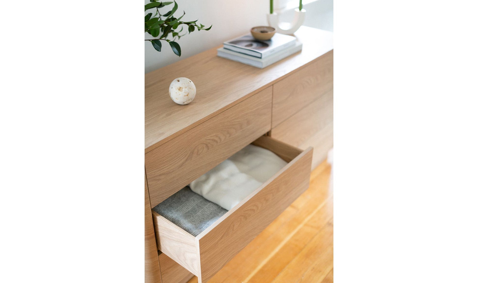 Round Off Dresser Light Oak Brown by Moe's Home Collection - view 10